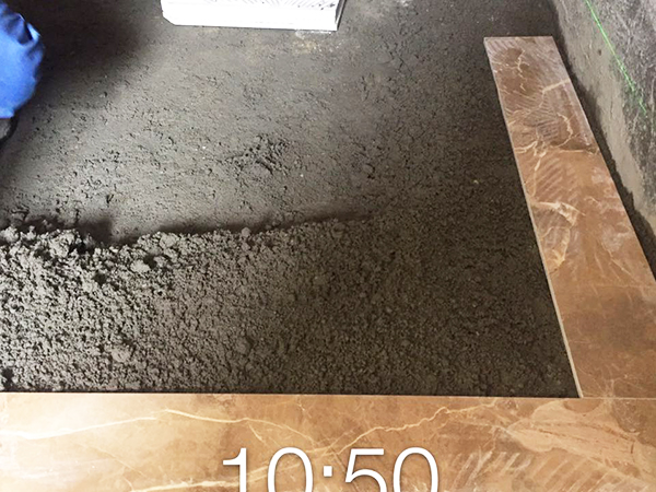 東莞保利生態(tài)城裝修工地現場之泥瓦工程